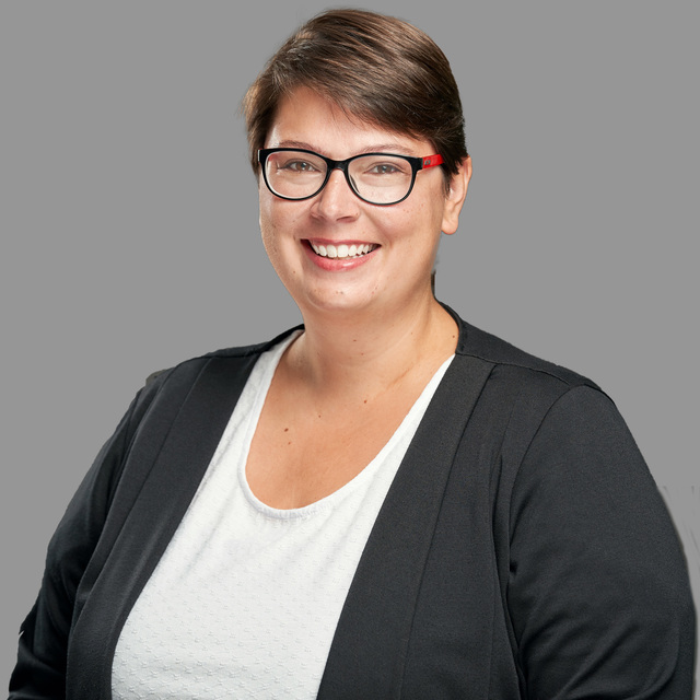 Lindsay Ridgley | Canada | Cushman & Wakefield