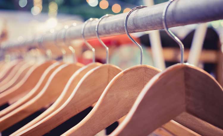 Retail Hangers (image)