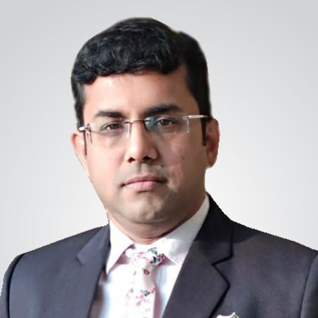 Saurabh Bakliwal Senior Associate Director (image)