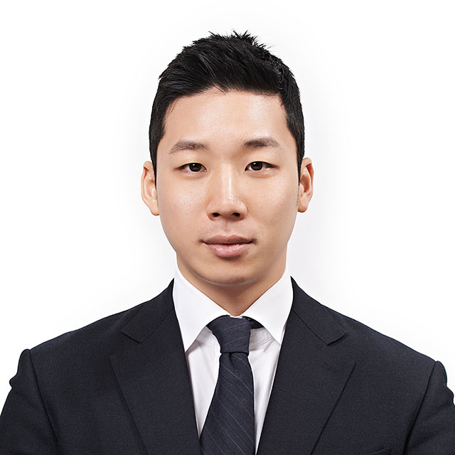 Eddie-Uhm_Headshot_KR