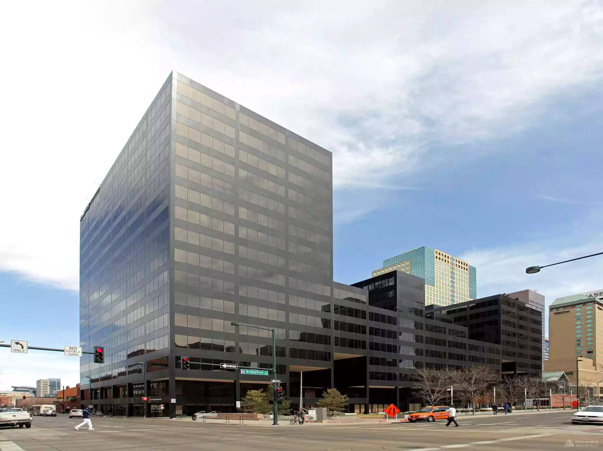 Park Central Office for lease 18906 SF Denver 80202 United States