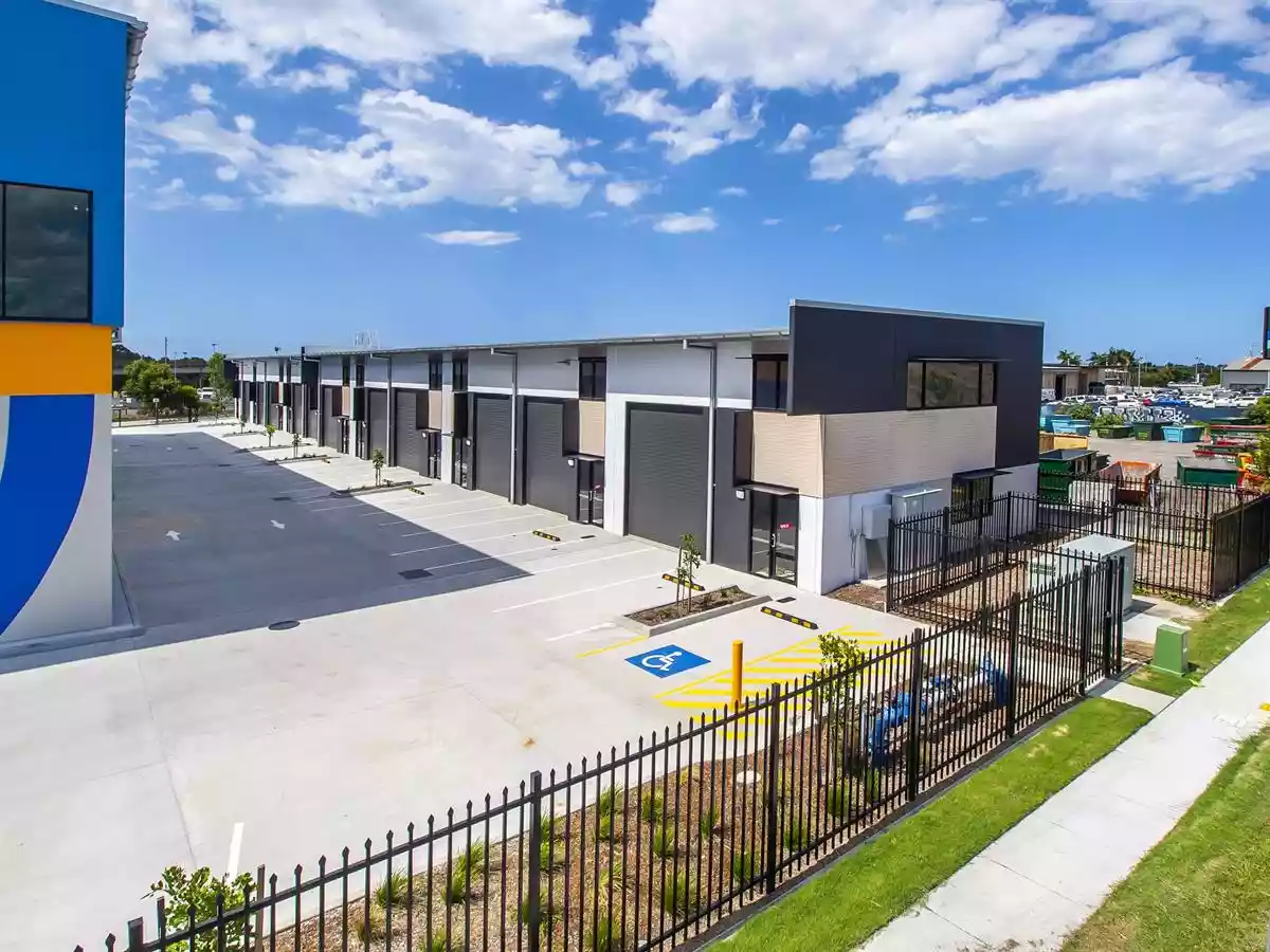 3/130 East West Arterial Road