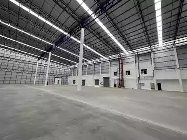 Warehouse for lease in Bowin Industrial Estate