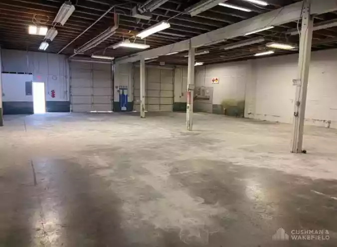 Port Coquitlam - Warehouse/Distribution