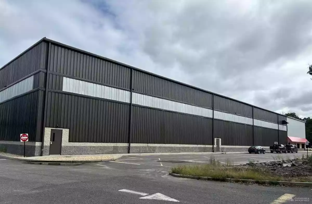 Wainscott - Warehouse/Distribution