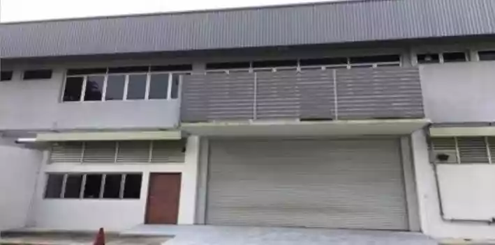 25 Loyang Crescent - Single-Storey Terrace Factory with Mezzanine office (Blk 203)