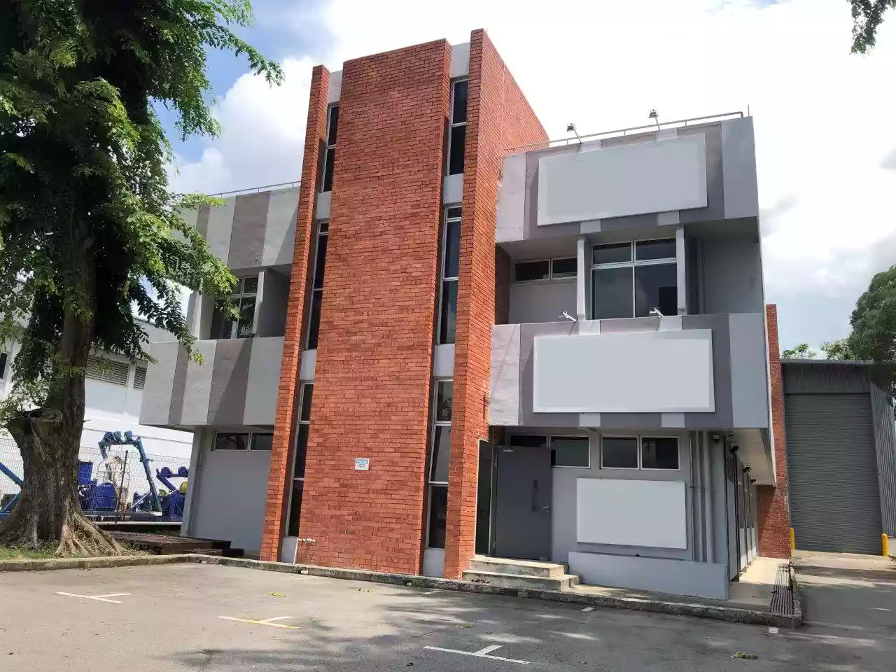 25 Loyang Crescent - Standalone Building (Blk 602)