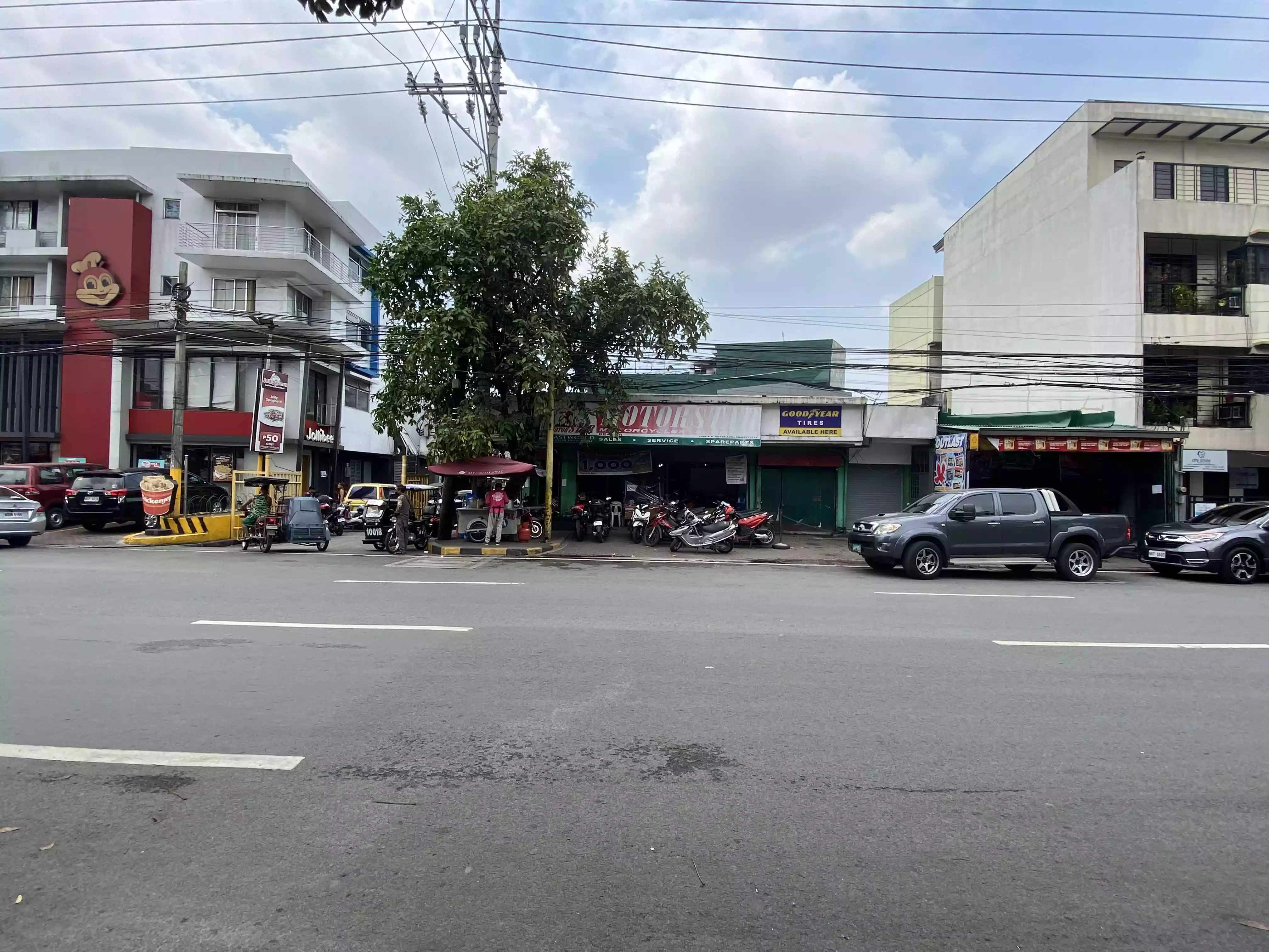 AP Reyes Avenue Property